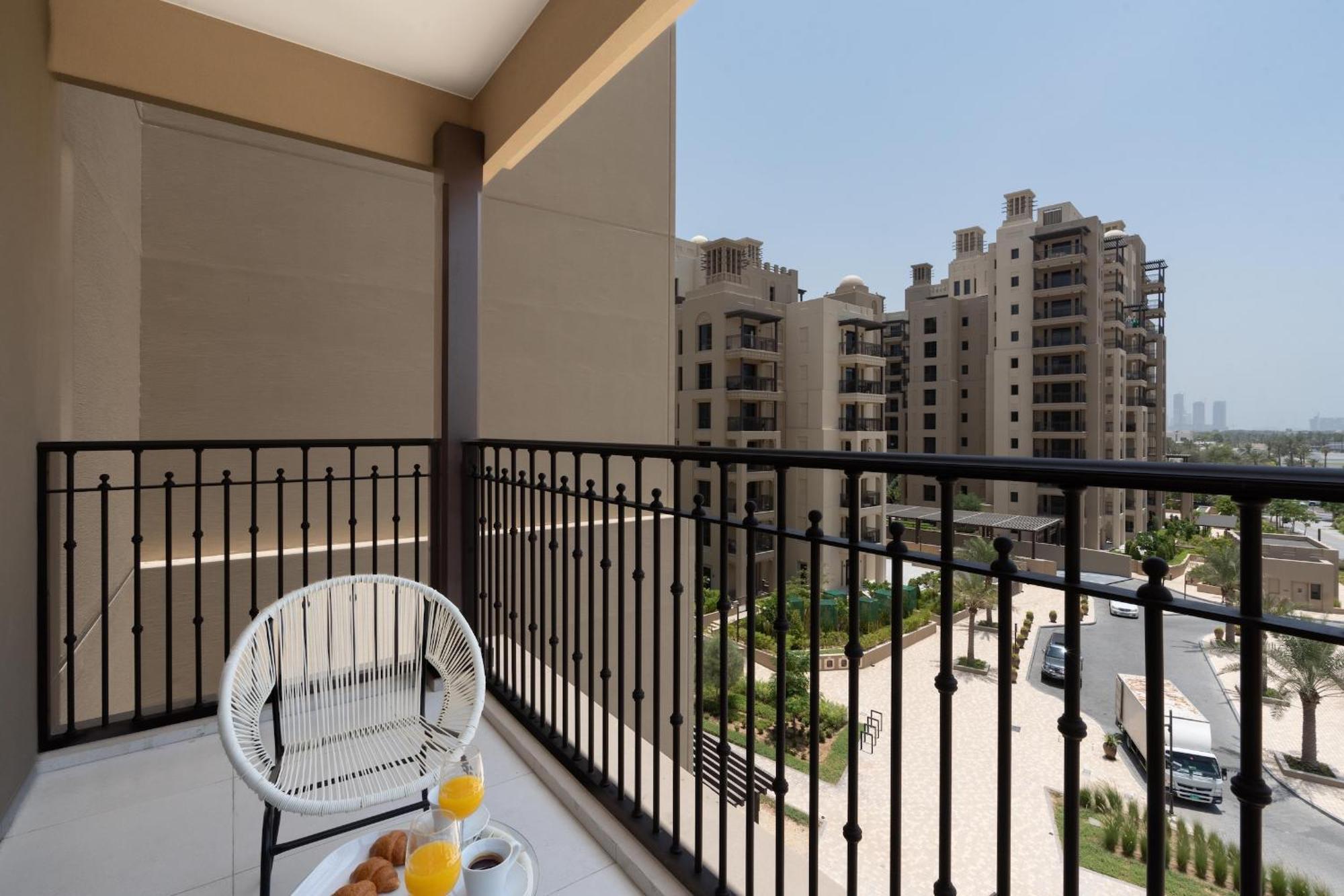 Bnbnova - 1br In Jumeirah & Near Mall Of The Emirates Apartment Dubai
